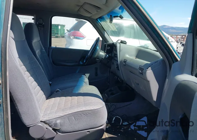 1FTCR14X1RPB54821: 42386817