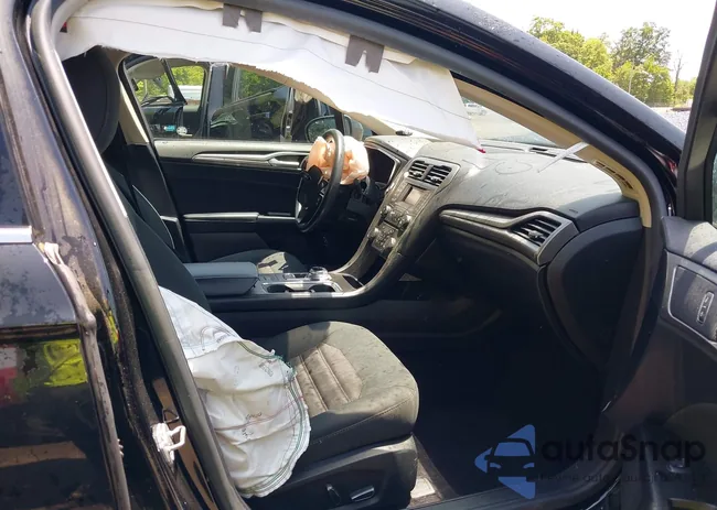 3FA6P0LU3HR323903: 42387047