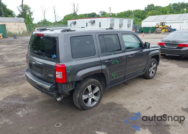 1C4NJRFB2GD730835: 42388042