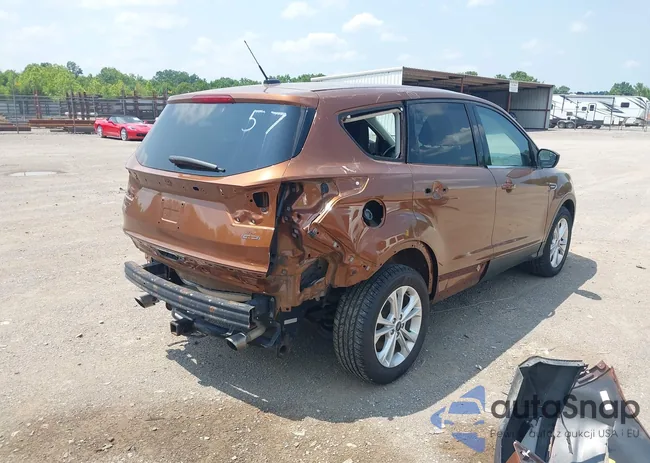 1FMCU9GD1HUD26131: 42388099