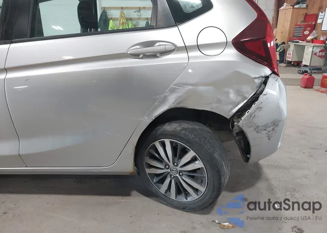 3HGGK5H86FM714030: 42388380