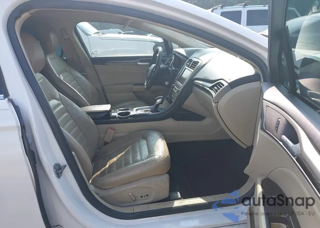 3FA6P0HR0DR155619: 42387477