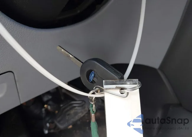 1FTYR1ZM1JKB32520: 42387754