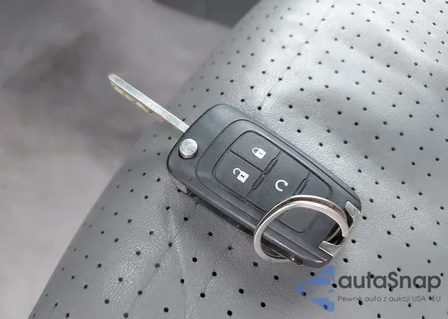 1G1JE6SHXC4137951: 42387860