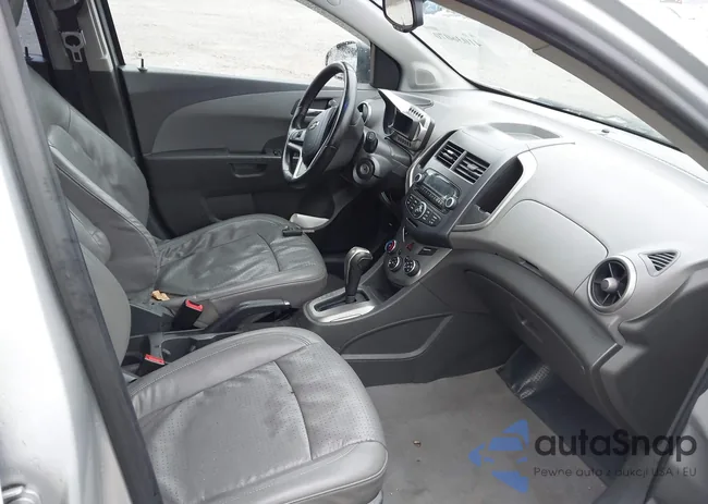 1G1JE6SHXC4137951: 42387860