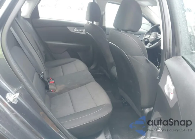 3KPF24AD7NE480694: 42388889