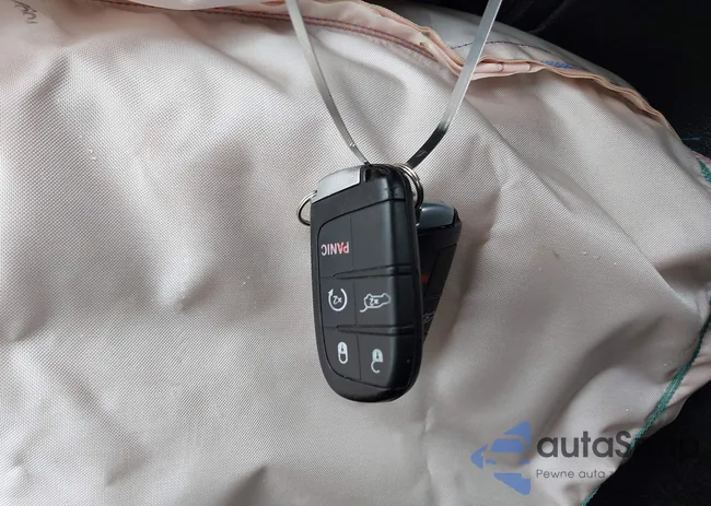 1C4RJFAGXJC357320: 42388931