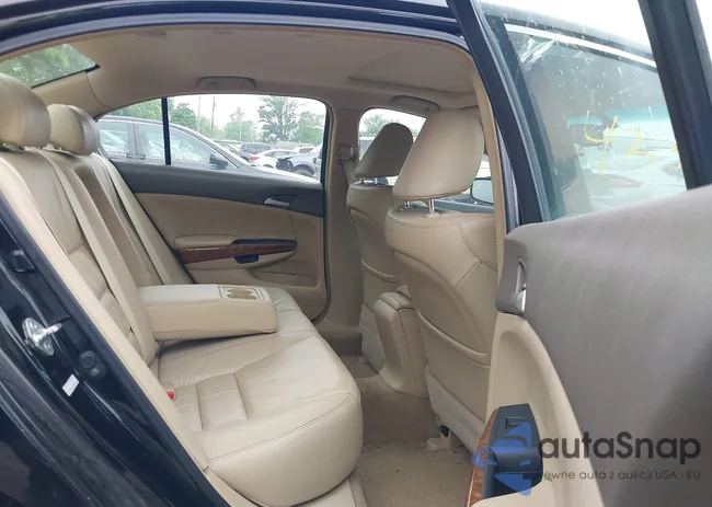 1HGCP36889A003728: 42388997