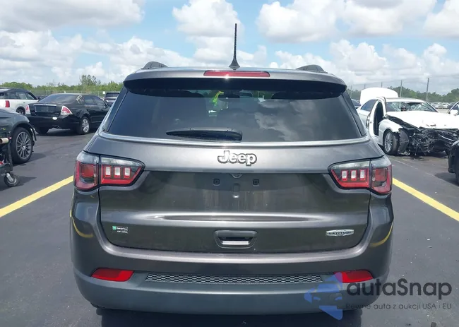 3C4NJCBB5MT592152: 42389072