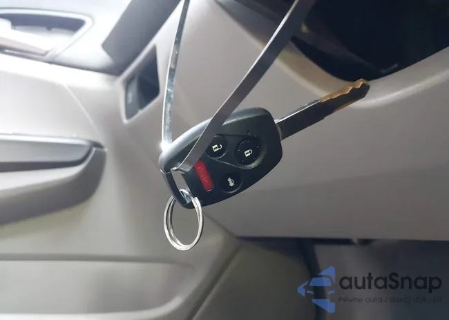 1HGCP2F42AA025817: 42389173