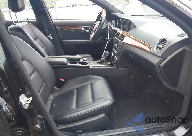 WDDGF8BB9CR205106: 42389191