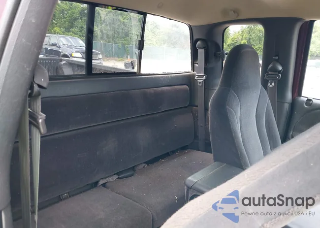 1B7GG22N4YS732002: 42389415