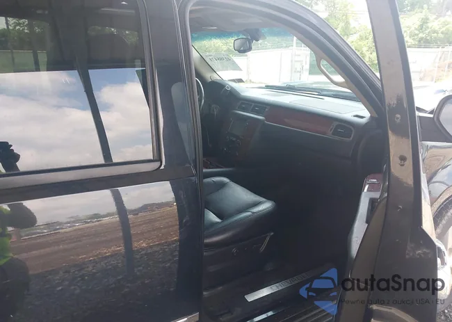 1GNSKCE06DR177092: 42388471