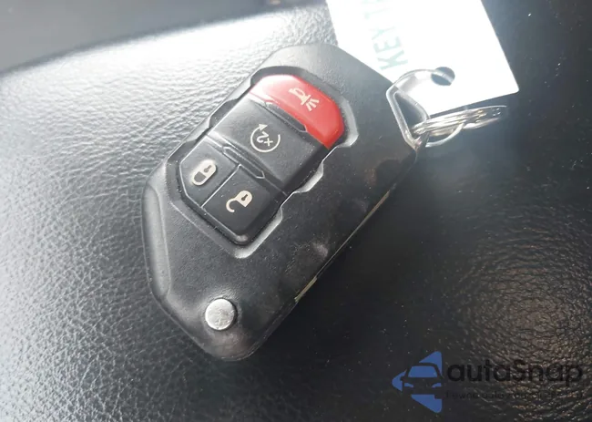 1C4HJXDG0JW324211: 42388525