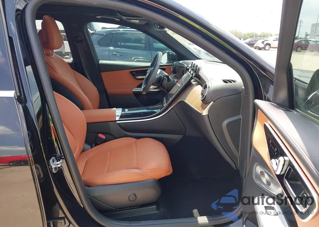 W1NKM4GB2PF051284: 42388542