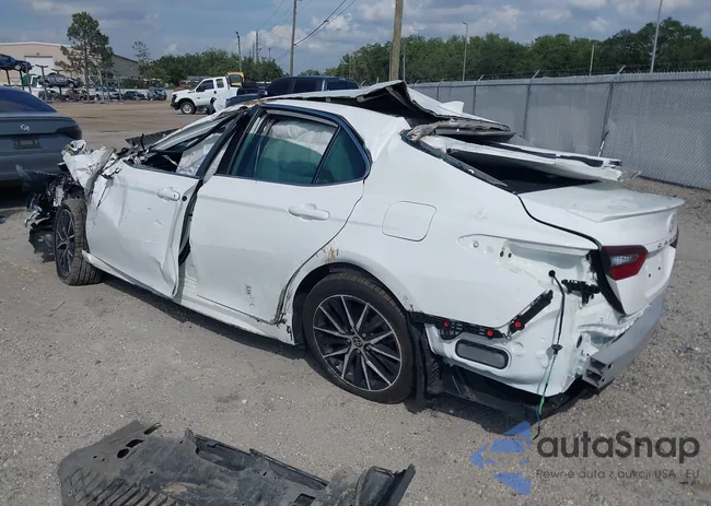 4T1G11AK8NU621631: 42388663