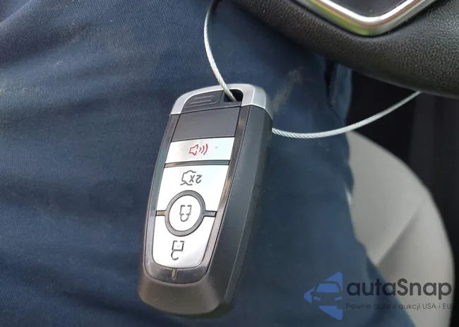 3FA6P0HD0LR260647: 42388694