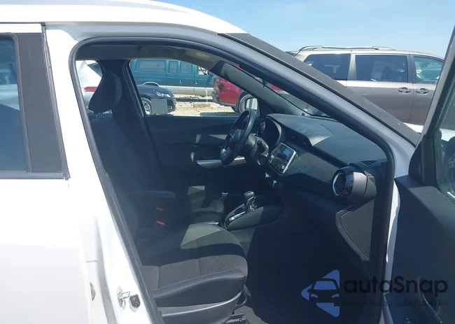 3N1CP5CU9JL543164: 42388853