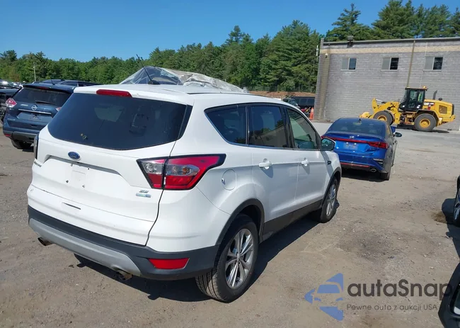 1FMCU9GD2HUD80571: 42389929