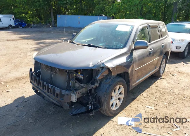 5TDBK3EH0BS057382: 42390014