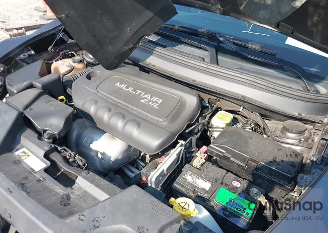 1C4PJLCB3GW303145: 42390070