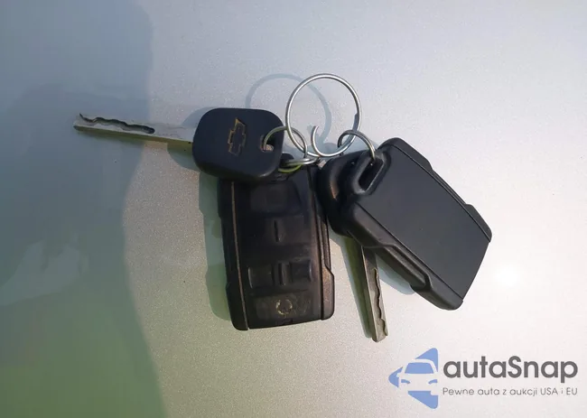 1GCVKREC6HZ334063: 42390151