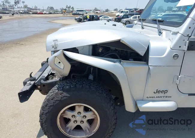 1J4FA44S85P335204: 42390310