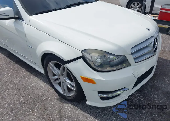 WDDGF4HB3CA638628: 42390382