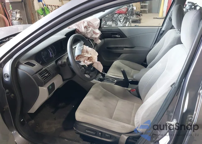 1HGCR2F75EA032447: 42389535