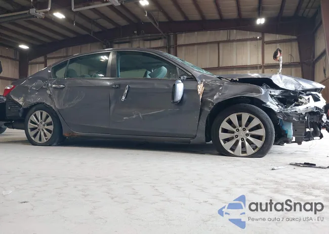 1HGCR2F75EA032447: 42389535