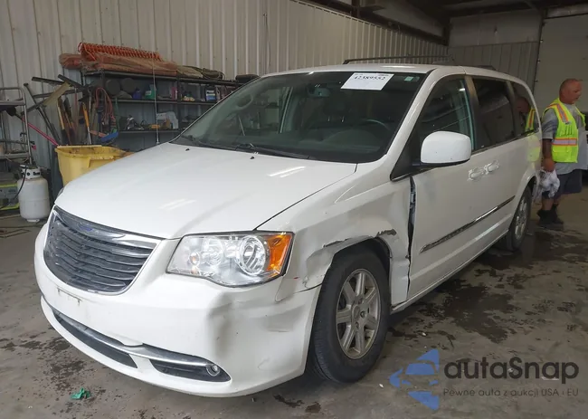 2C4RC1BG3DR657630: 42389552