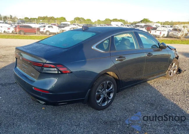 1HGCY2F68RA027842: 42389747