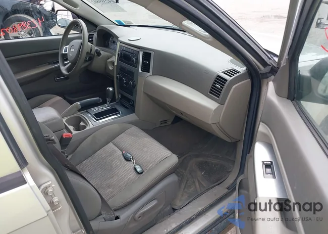 1J8GR48KX9C513696: 42389802