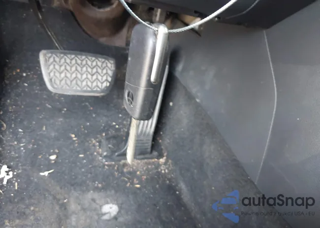 2T3F1RFV0KW010511: 42389804