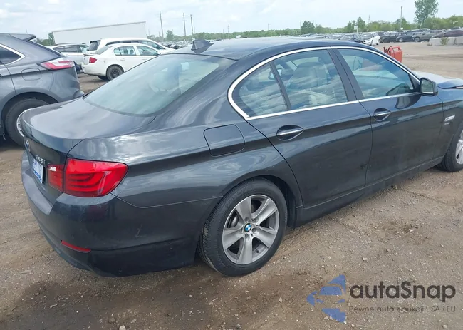 WBAXH5C51CDW02072: 42390904