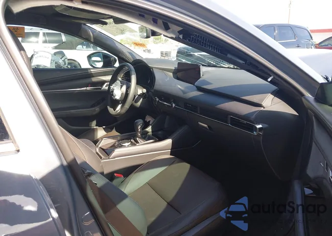 JM1BPBNY3S1775775: 42391434