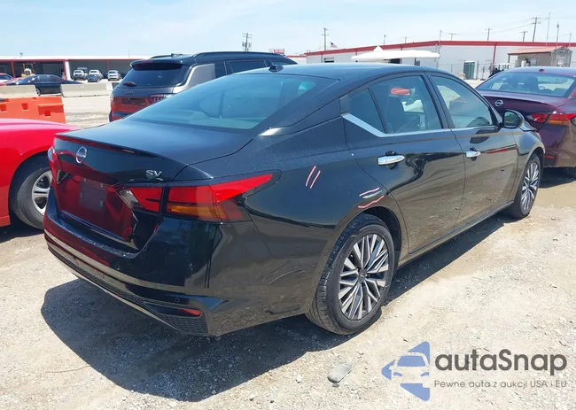 1N4BL4DVXPN313556: 42390484