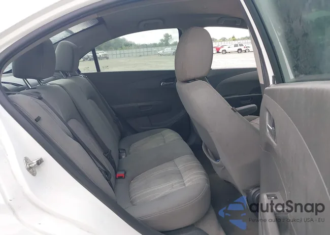 1G1JC5SHXG4101926: 42390512