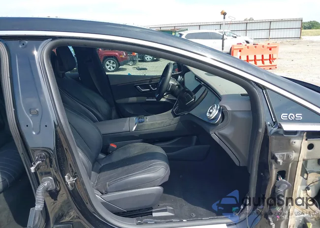 W1KCG4EB1NA006231: 42390638