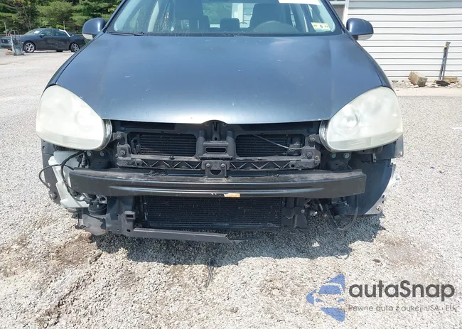 3VWSG81K76M670201: 42390643