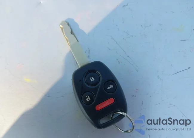 1HGCP3F81AA013022: 42390787