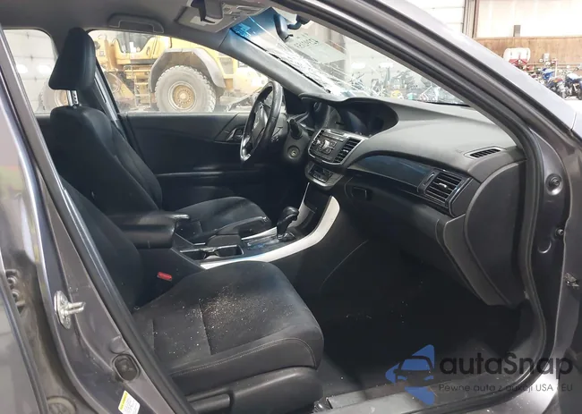 1HGCR2F54EA175324: 42392153