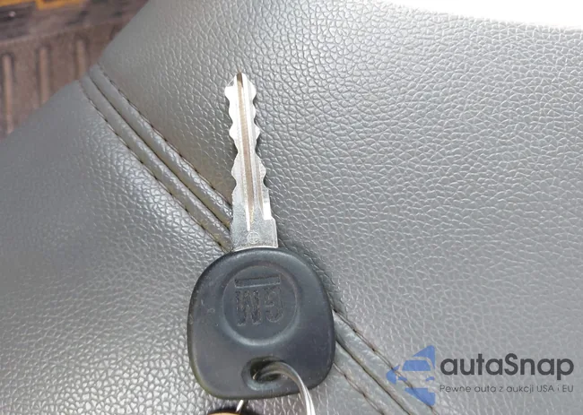 1GC2KVCGXCZ314182: 42391573