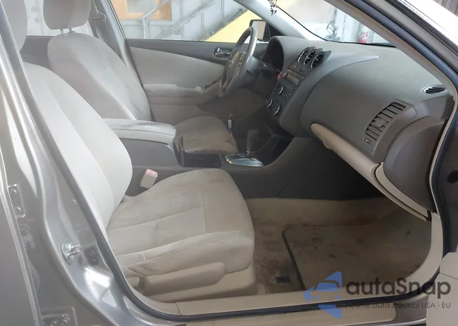 1N4AL2AP3BN438803: 42391722