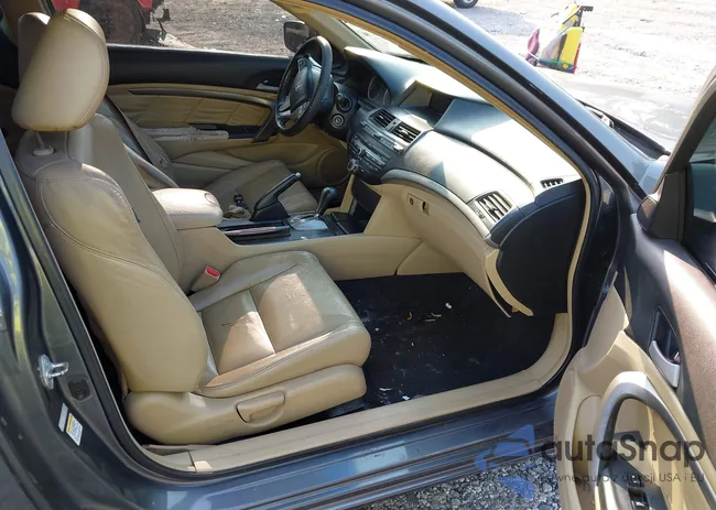 1HGCS12829A014264: 42391729