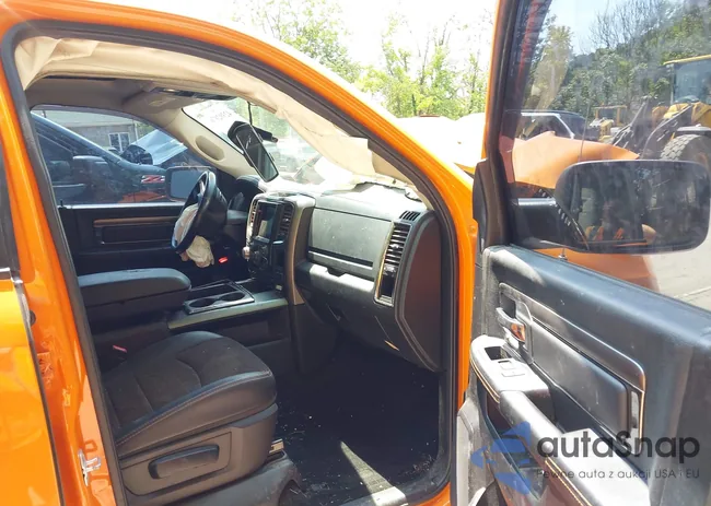 1C6RR7MT9FS701828: 42392876