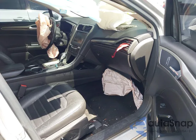 3FA6P0H90DR155250: 42393070