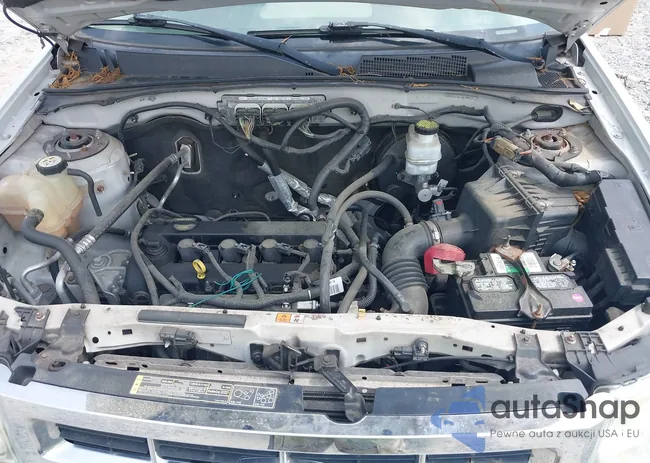 1FMCU9D7XBKB34112: 42393143