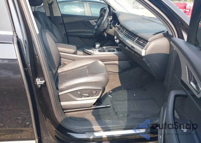 WA1LHAF70KD025261: 42393151