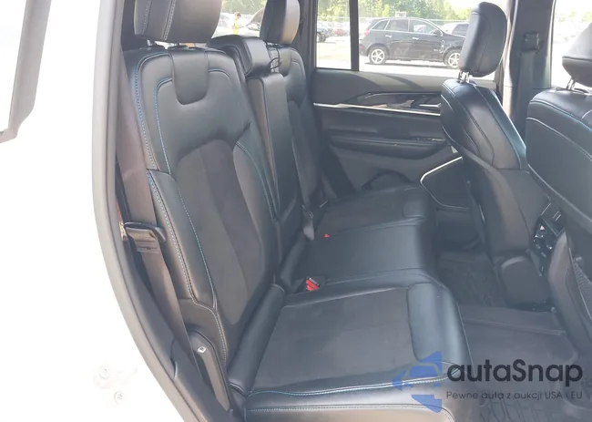 1C4RJYC65R8941638: 42393393